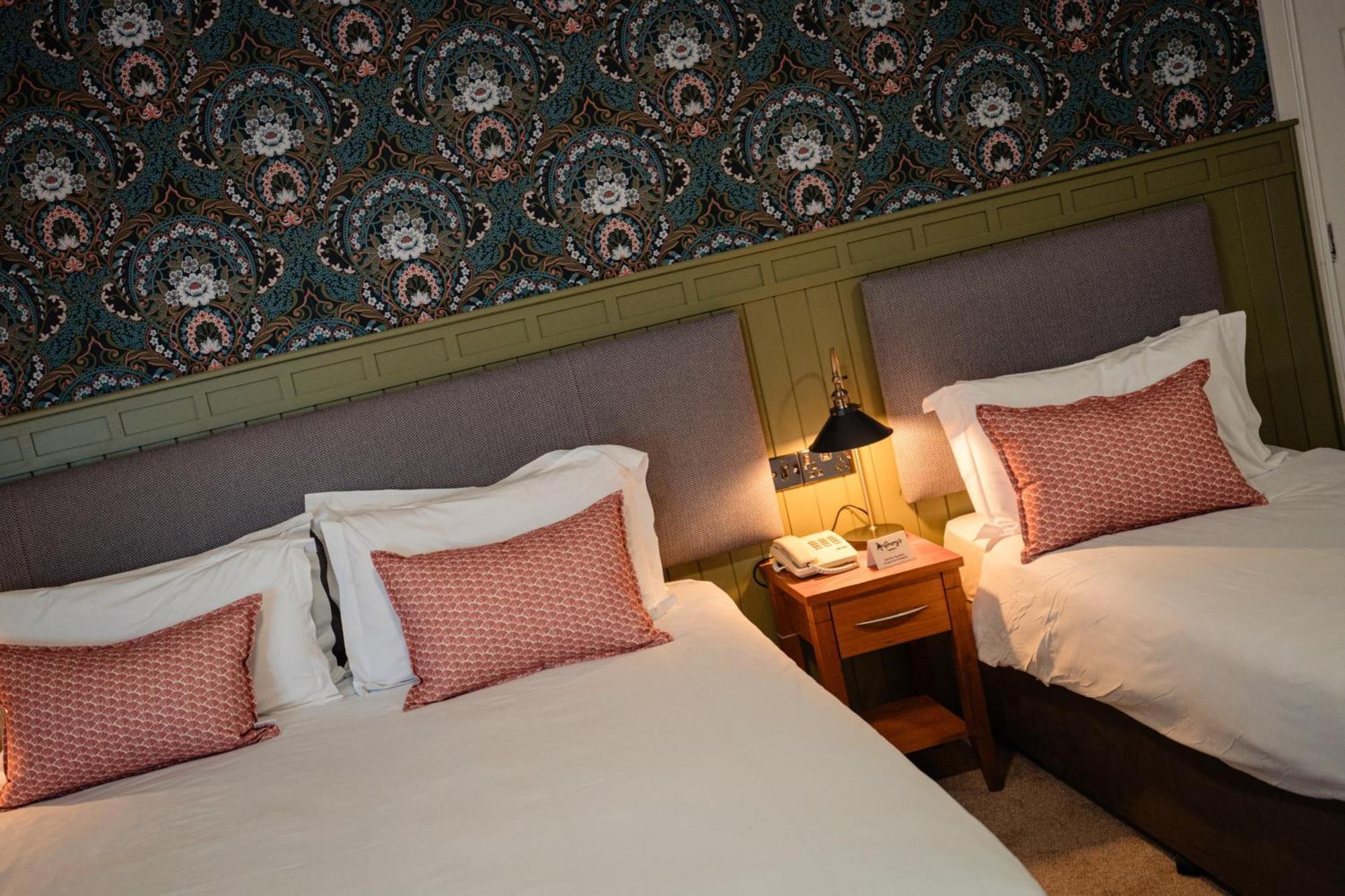 Mcgrory'S Hotel Culdaff Kültér fotó